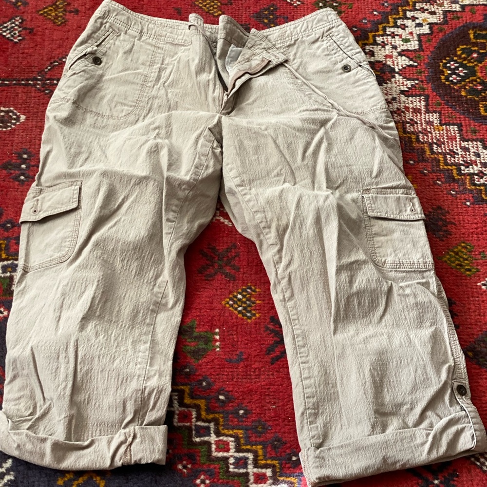 LL Bean W size 20. Lightweight cargo pants. Tan.